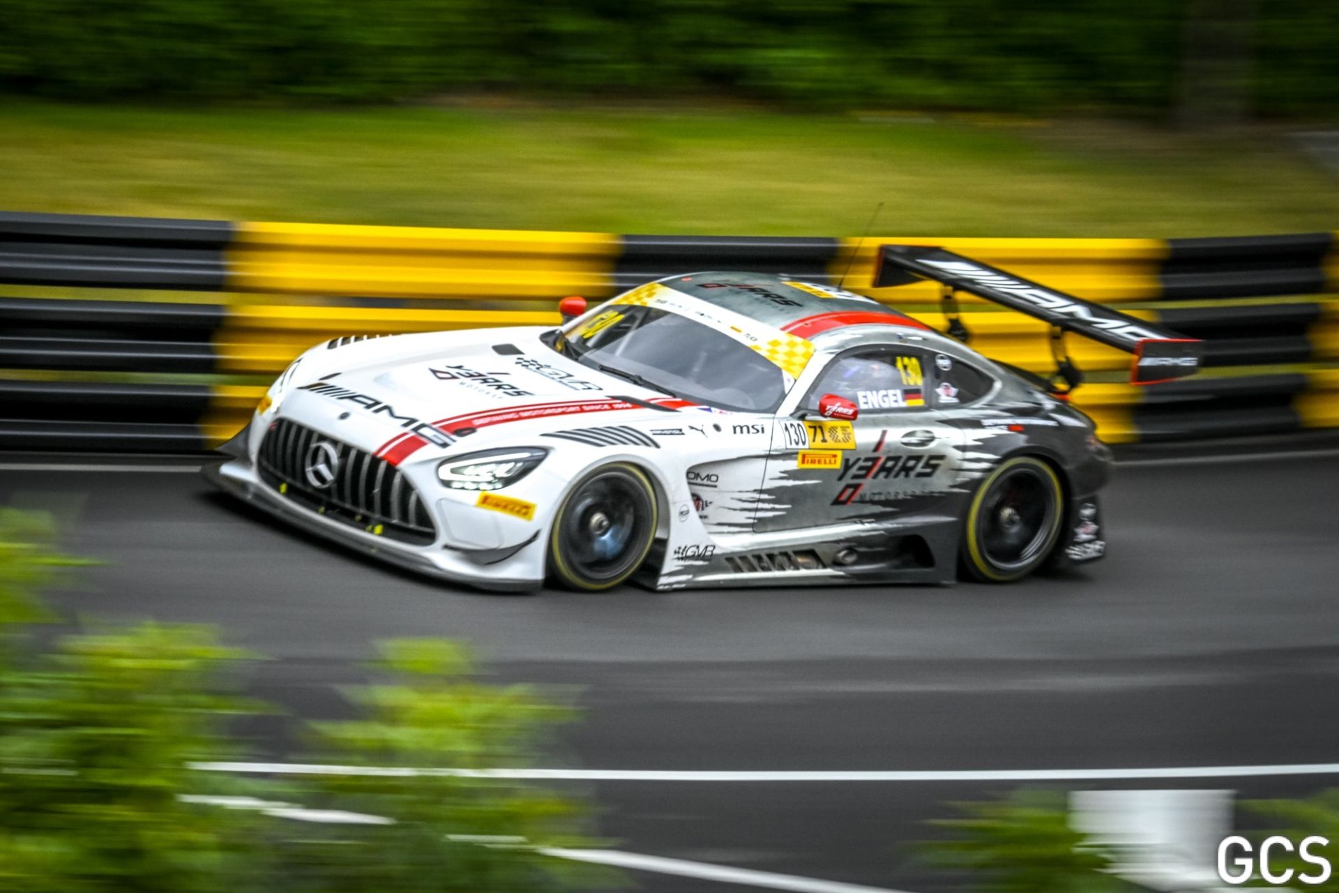 Engel wins Macau’s FIA GT World Cup wet weather thriller Endurance Info